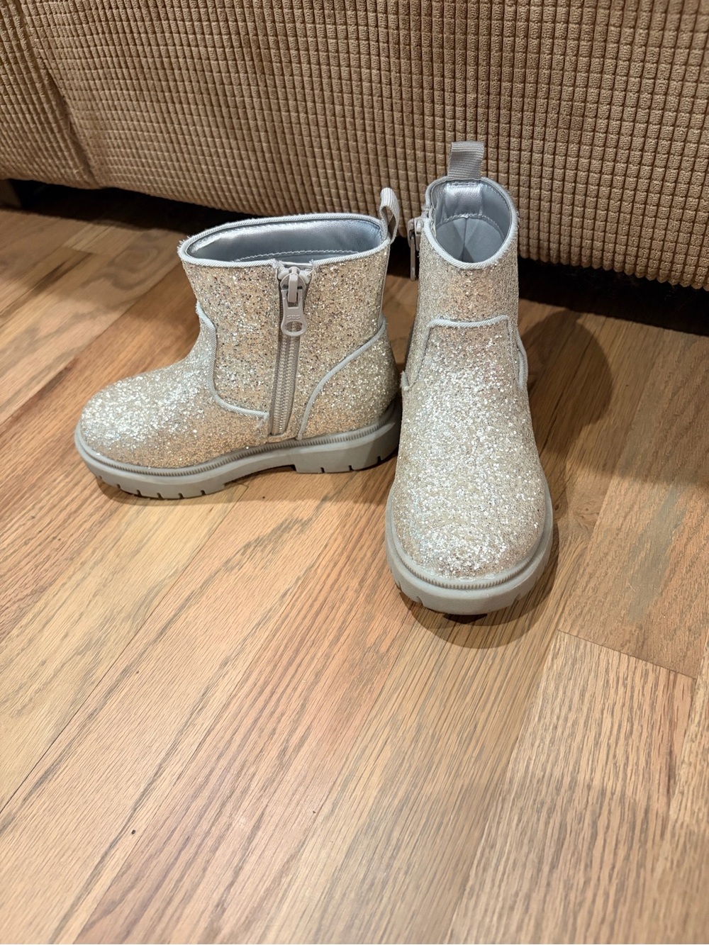 Cat & Jack little girl sparkly silver boots - Picture 2 of 4